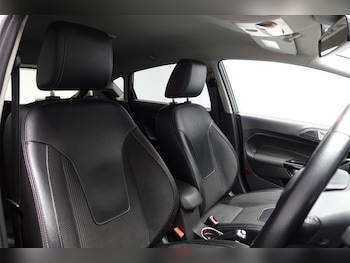 Used Ford Fiesta 2016 for sale - 77672662: Photo