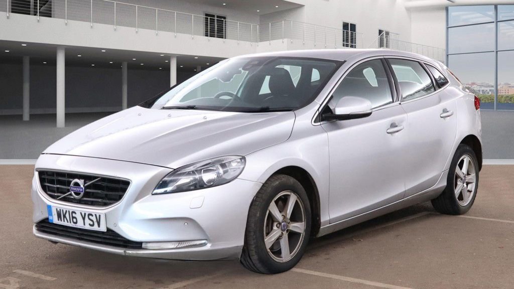 Used Volvo V40 2016 for sale - 77171737: Photo 5