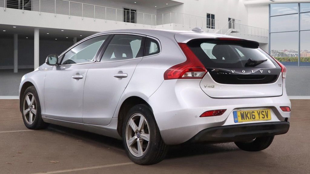 Used Volvo V40 2016 for sale - 77171737: Photo 6