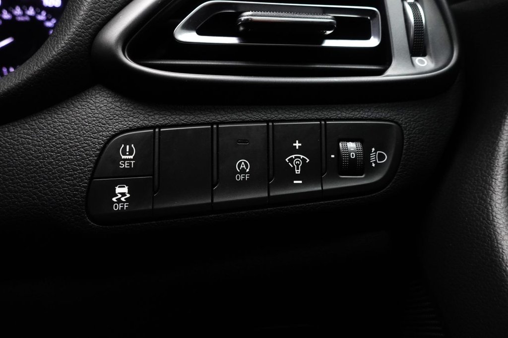 Used Hyundai i30 2022 for sale - 77027111: Photo 43