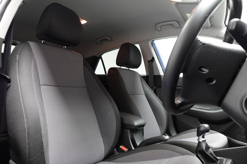 Used Hyundai i20 2020 for sale - 76223730: Photo 2