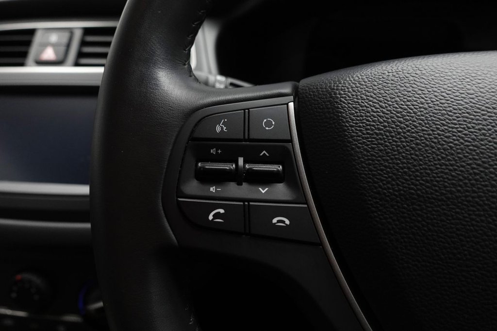 Used Hyundai i20 2020 for sale - 76223730: Photo 21