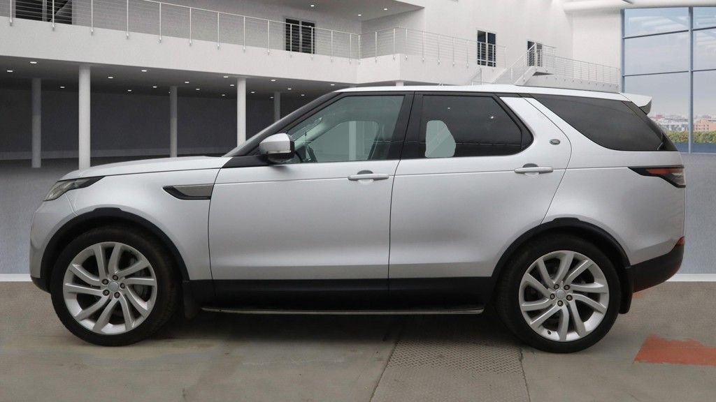 Used Land Rover Discovery 2019 for sale - 76985928: Photo 11