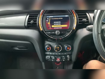 Used MINI Hatch 2018 for sale - 75693179: Photo