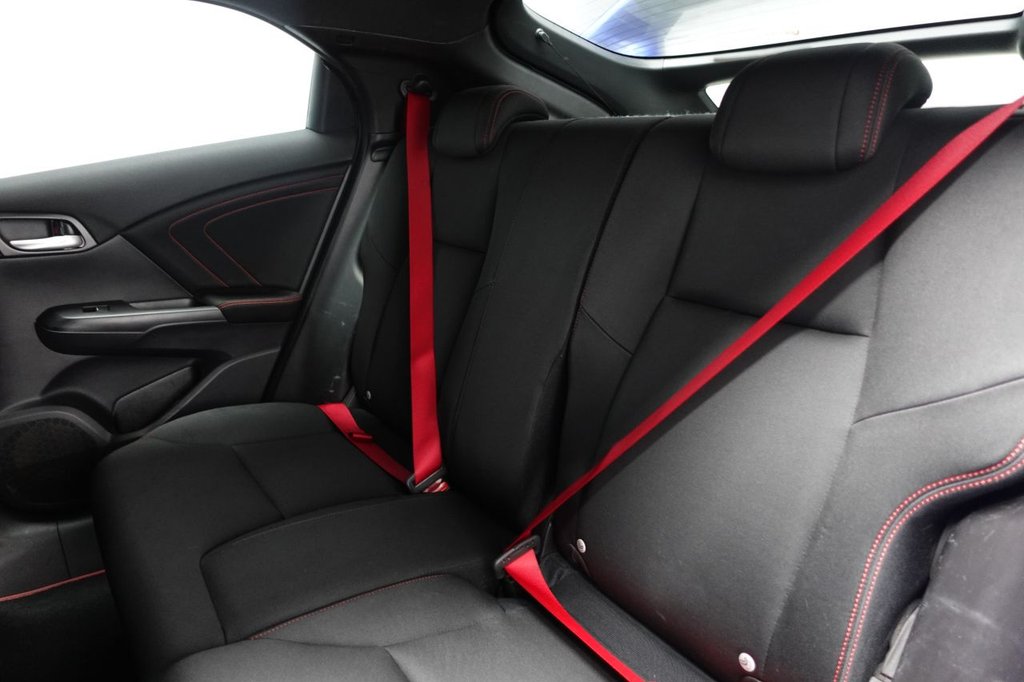 Used Honda Civic 2015 for sale - 76950220: Photo 18