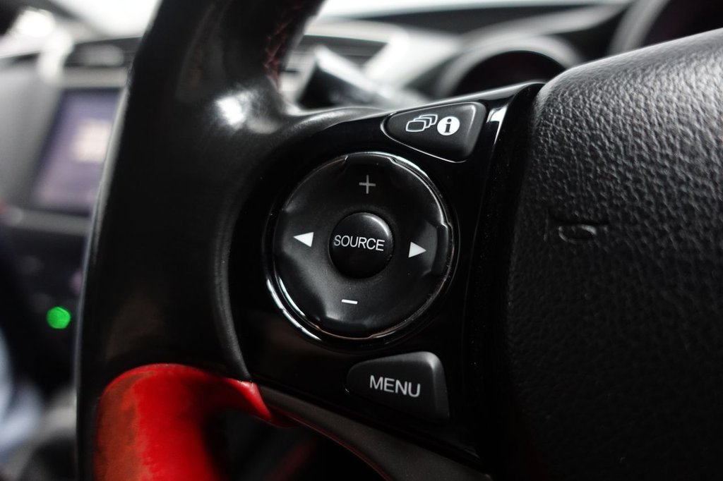 Used Honda Civic 2015 for sale - 76950220: Photo 23