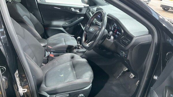 Used Ford Focus 2019 for sale - 76223739: Photo 2