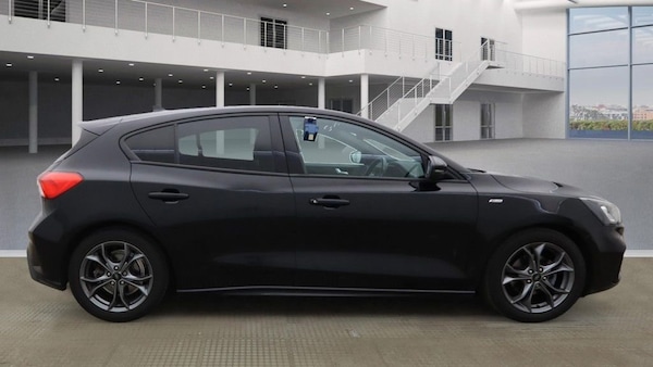 Used Ford Focus 2019 for sale - 76223739: Photo 9