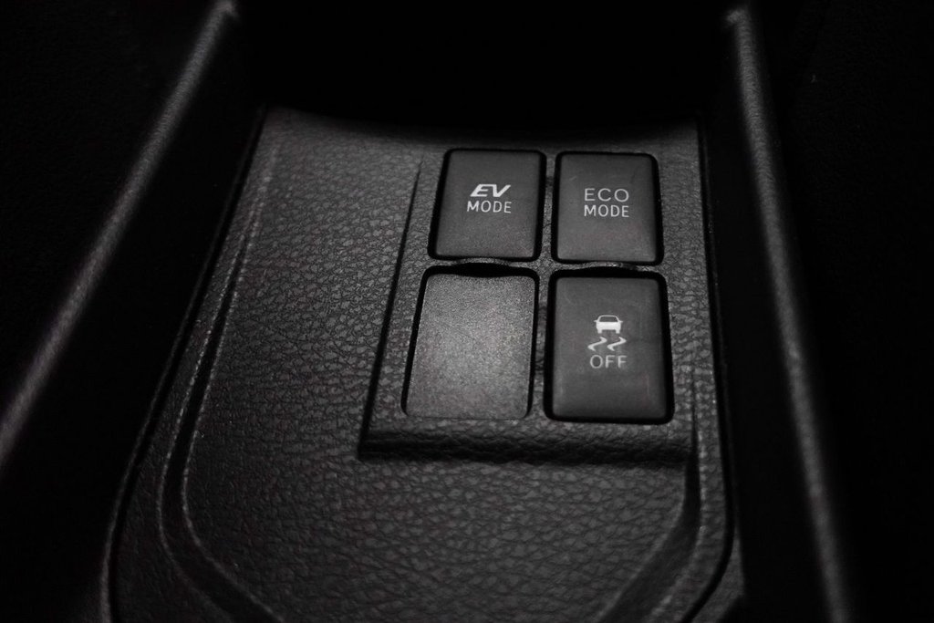 Used Toyota Yaris 2016 for sale - 76105773: Photo 41