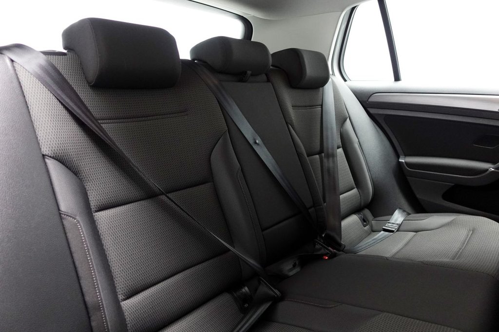 Used Volkswagen Golf 2018 for sale - 76132883: Photo 18