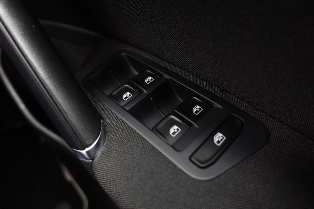 Used Volkswagen Golf 2018 for sale - 76132883: Photo 43