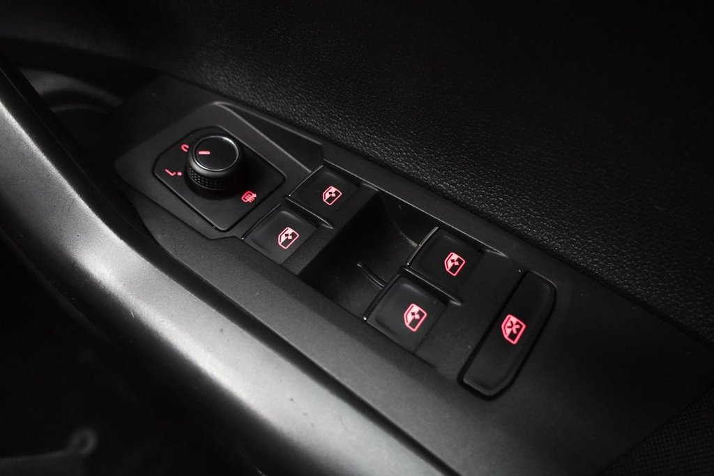 Used Volkswagen Polo 2018 for sale - 77065102: Photo 42