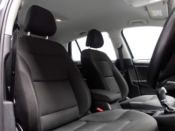 Used Volkswagen Golf 2017 for sale - 75242277: Photo
