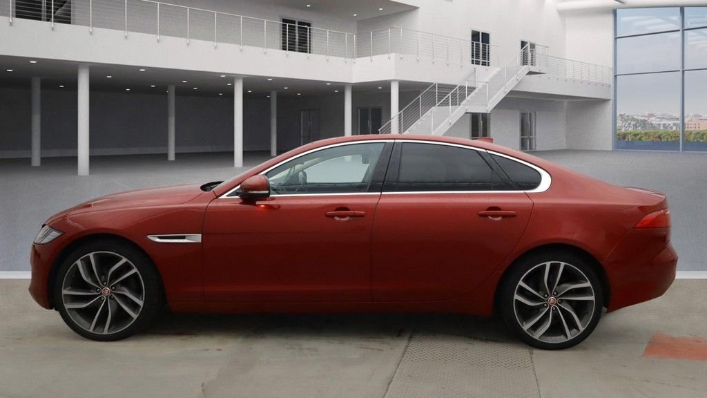Used Jaguar XF 2017 for sale - 76740436: Photo 11