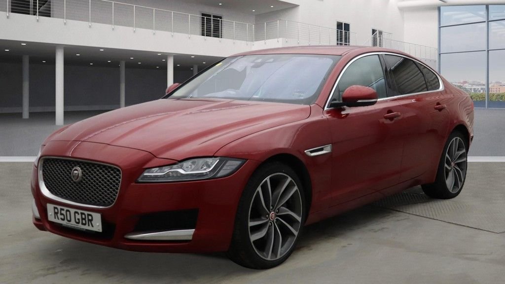 Used Jaguar XF 2017 for sale - 76740436: Photo 5