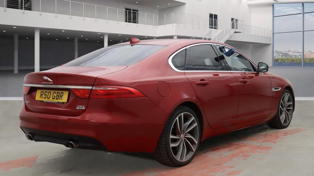 Used Jaguar XF 2017 for sale - 76740436: Photo 8