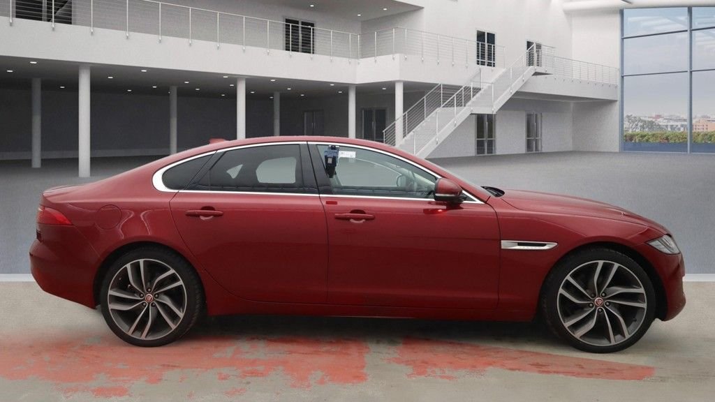 Used Jaguar XF 2017 for sale - 76740436: Photo 9