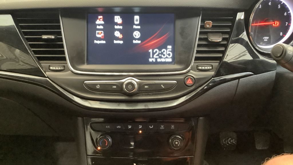 Used Vauxhall Astra 2018 for sale - 76048521: Photo 3