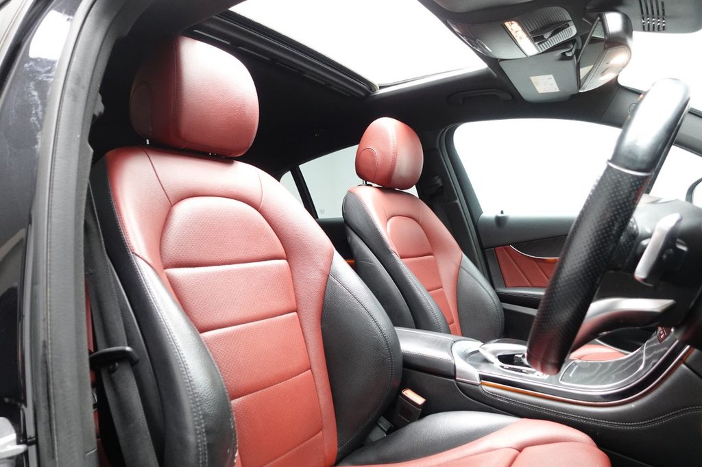 Used Mercedes-Benz GLC 2018 for sale - 77976651: Photo 3