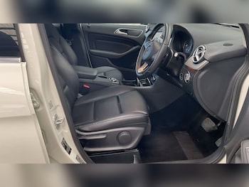 Used Mercedes-Benz B-Class 2017 for sale - 75630565: Photo