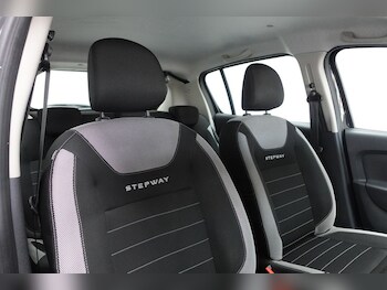 Used Dacia Sandero Stepway 2019 for sale - 79584862: Photo