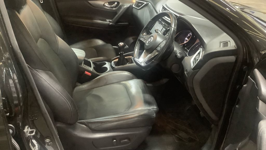 Used Nissan Qashqai 2019 for sale - 77027345: Photo 2