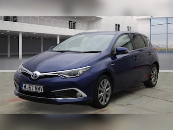 Used Toyota Auris 2017 for sale - 77227471: Photo