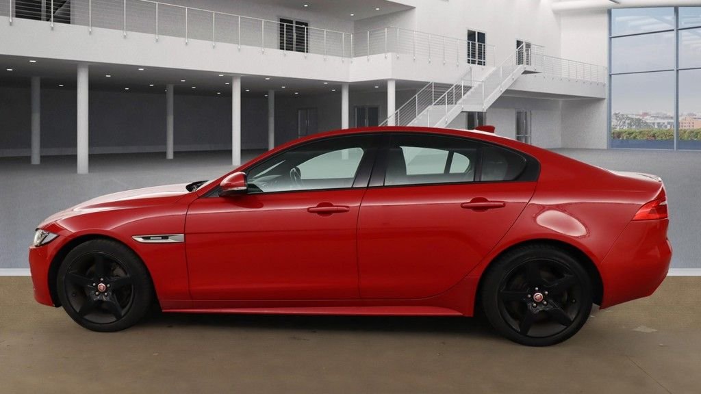 Used Jaguar XE 2018 for sale - 76429905: Photo 11