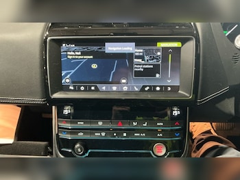 Used Jaguar XE 2018 for sale - 76429905: Photo