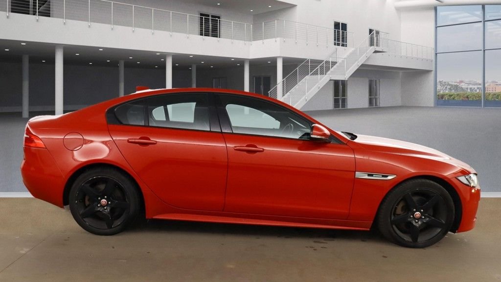 Used Jaguar XE 2018 for sale - 76429905: Photo 9