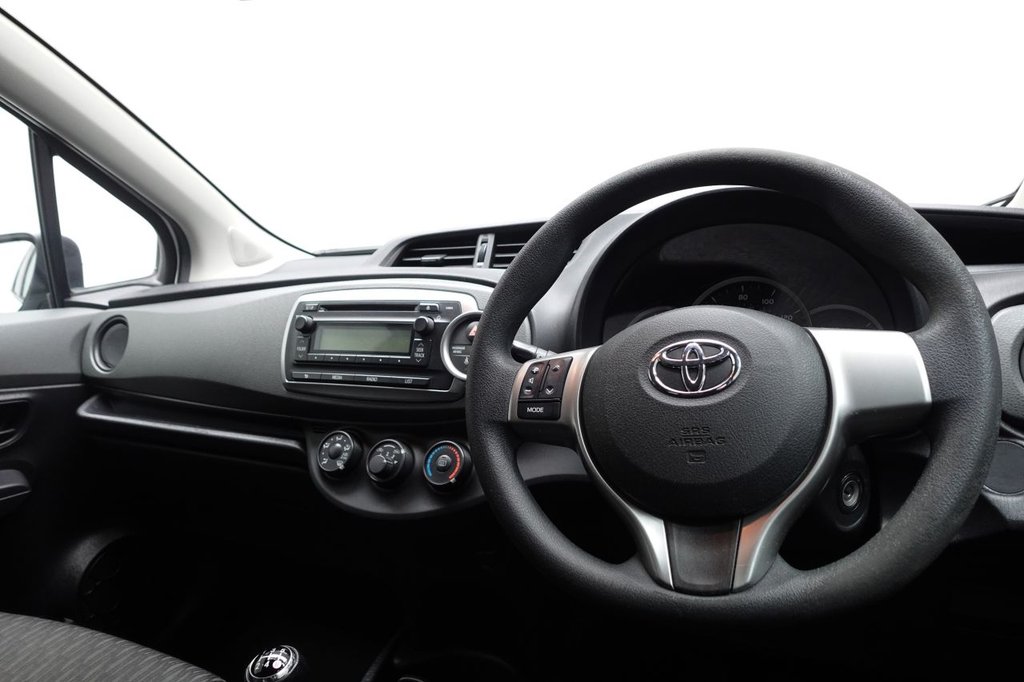 Used Toyota Yaris 2013 for sale - 77072416: Photo 20