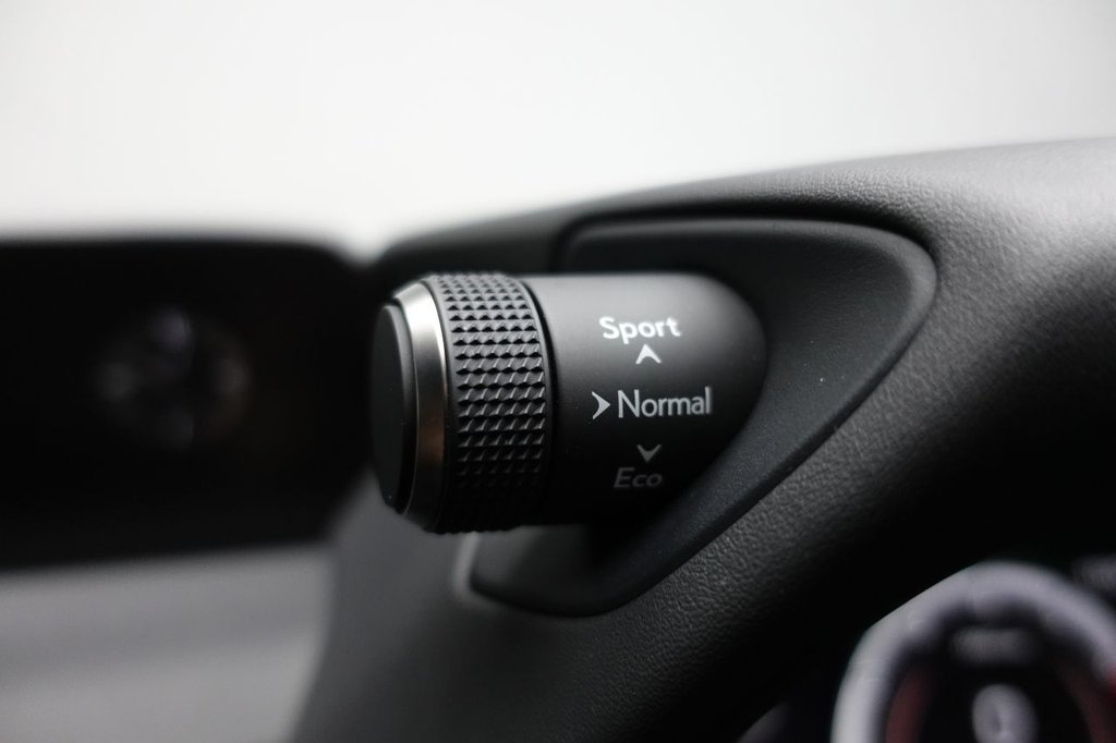 Used Lexus UX 2022 for sale - 76867881: Photo 46