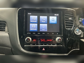 Used Mitsubishi Outlander 2021 for sale - 76632609: Photo