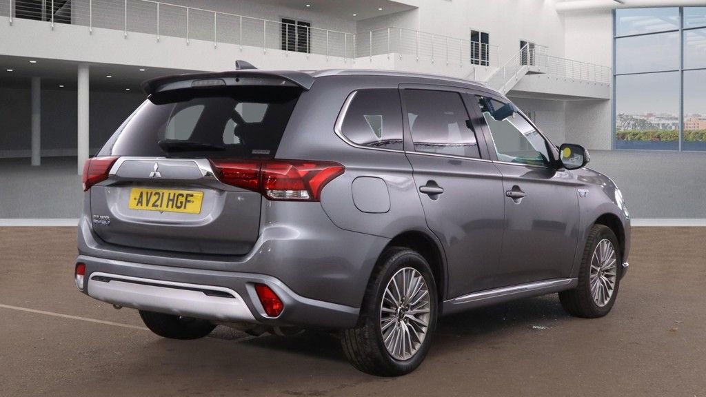Used Mitsubishi Outlander 2021 for sale - 76632609: Photo 8