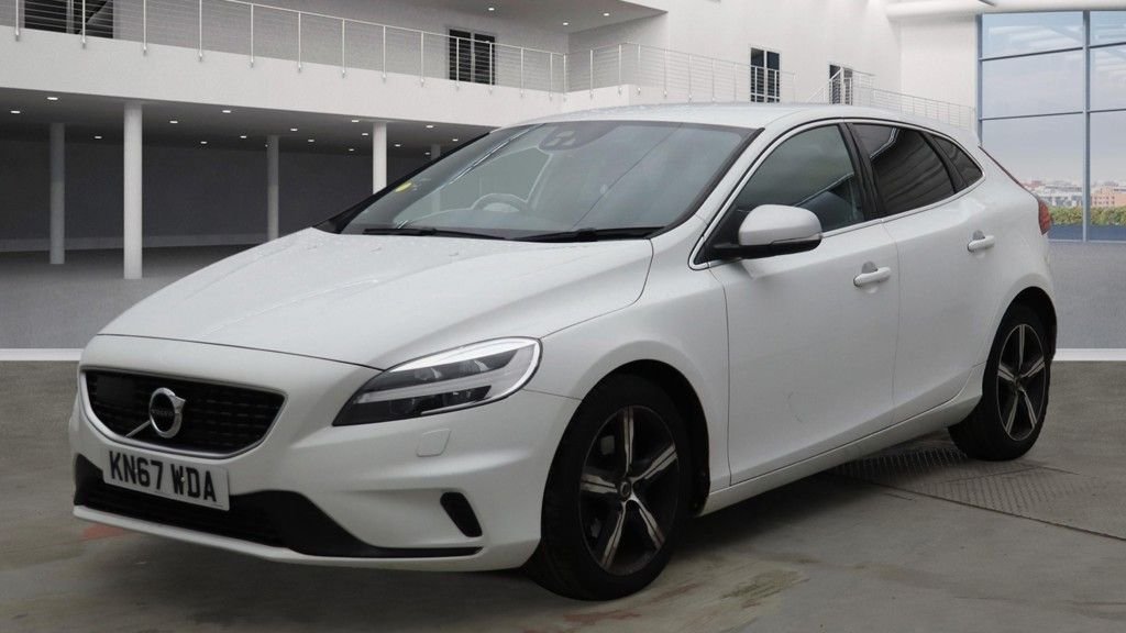 Used Volvo V40 2017 for sale - 76367742: Photo 5