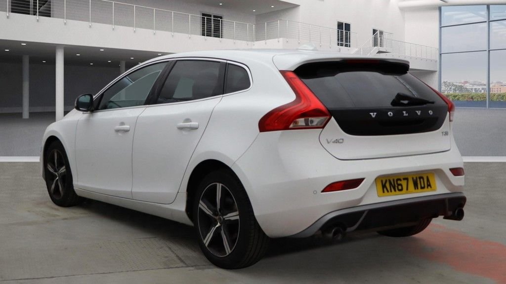 Used Volvo V40 2017 for sale - 76367742: Photo 6