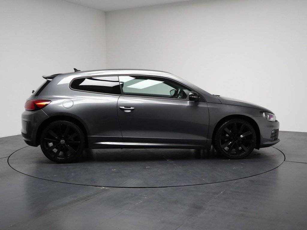 Used Volkswagen Scirocco 2017 for sale - 76172939: Photo 14