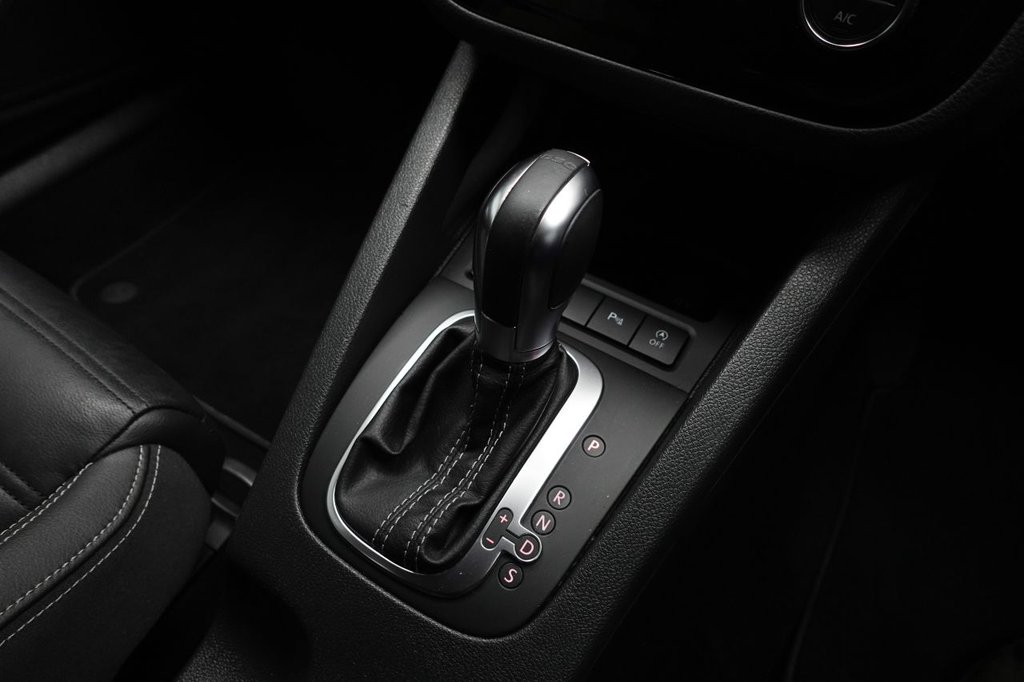 Used Volkswagen Scirocco 2017 for sale - 76172939: Photo 41