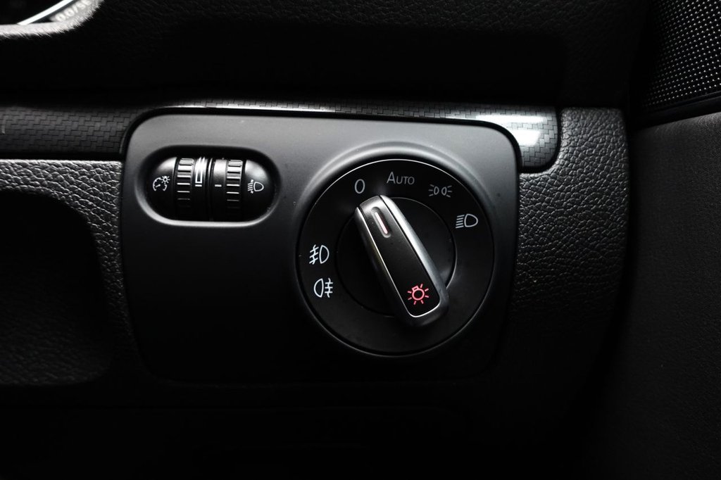 Used Volkswagen Scirocco 2017 for sale - 76172939: Photo 49