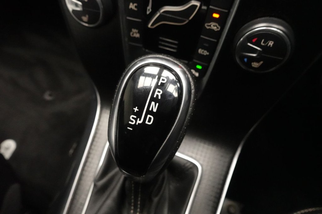 Used Volvo V40 2019 for sale - 77341878: Photo 35