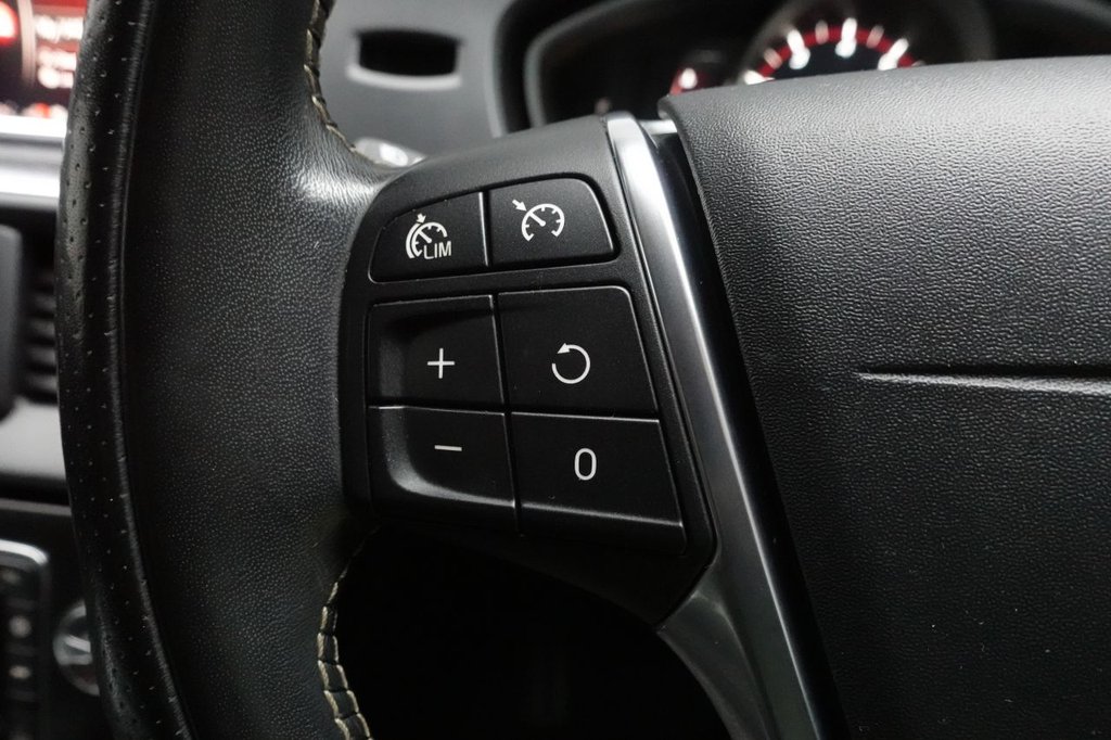 Used Volvo V40 2019 for sale - 77341878: Photo 36