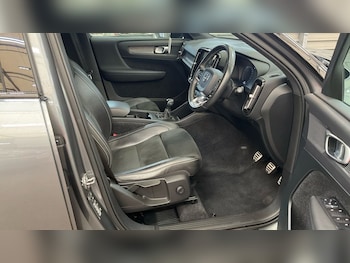 Used Volvo XC40 2019 for sale - 75630578: Photo