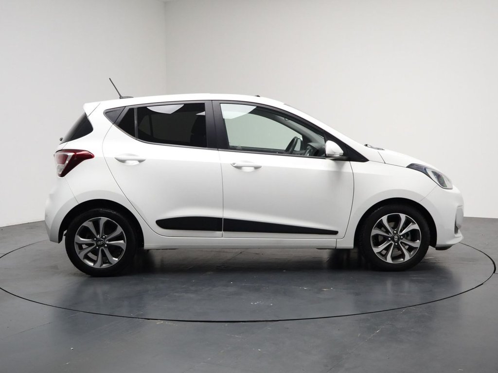 Used Hyundai i10 2017 for sale - 76267208: Photo 14