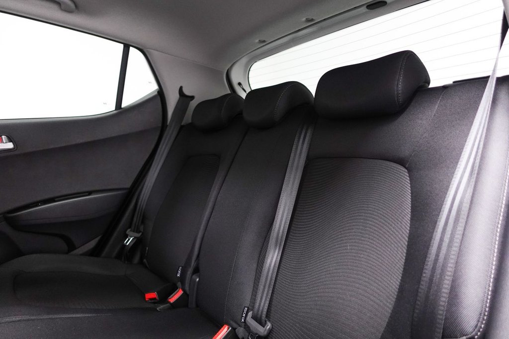 Used Hyundai i10 2017 for sale - 76267208: Photo 17