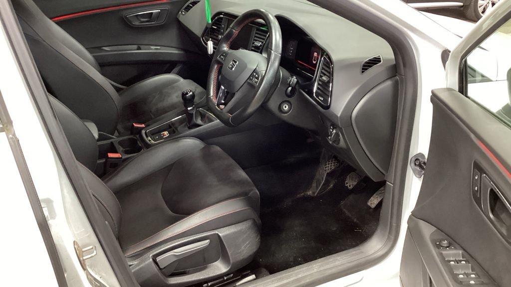 Used SEAT Leon 2019 for sale - 76367717: Photo 2
