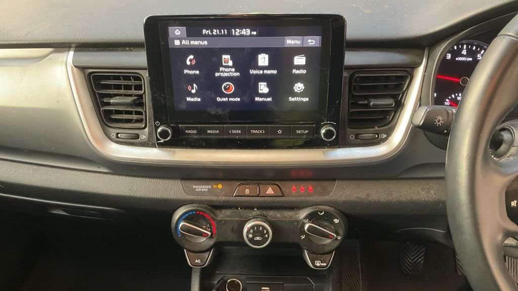 Used Kia Stonic 2022 for sale - 76923542: Photo 3