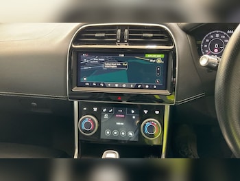 Used Jaguar XE 2019 for sale - 77621706: Photo