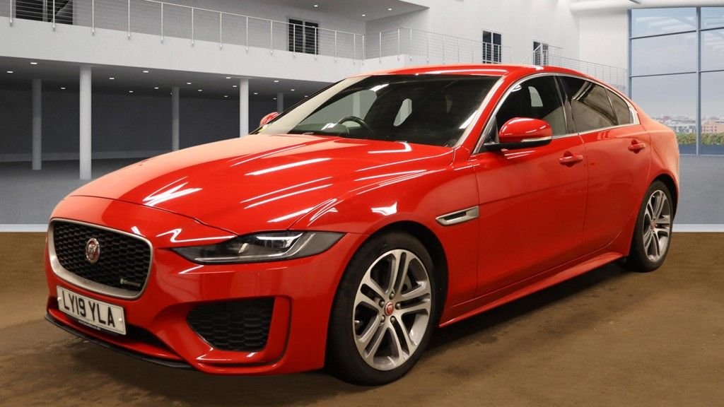 Used Jaguar XE 2019 for sale - 77621706: Photo 4