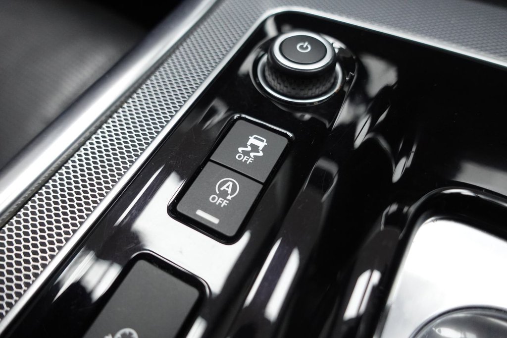 Used Jaguar XE 2019 for sale - 77621706: Photo 43