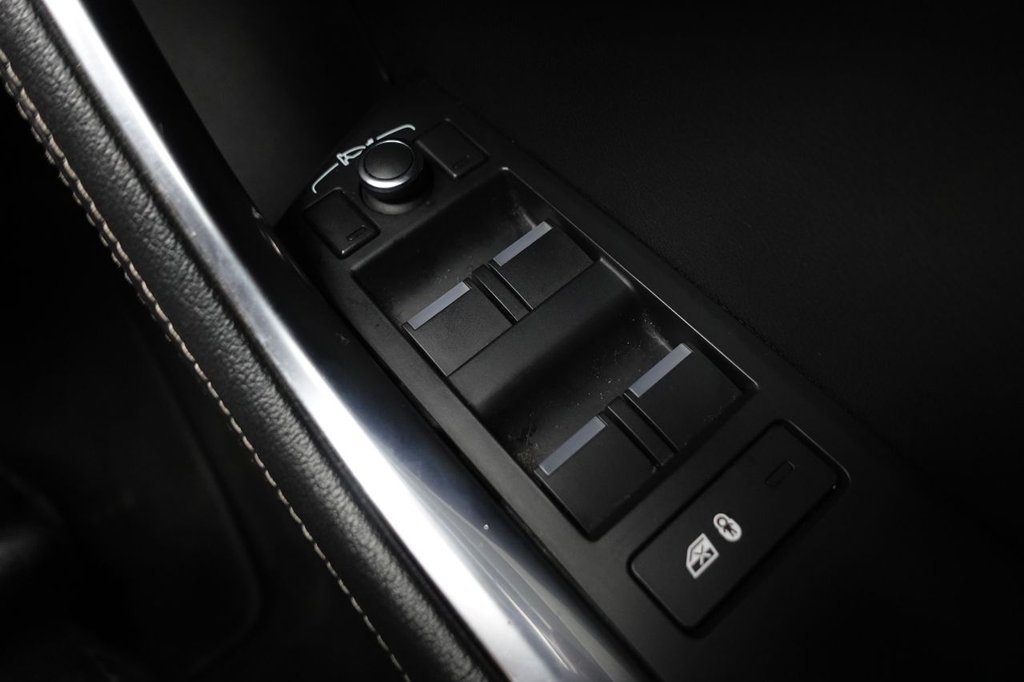 Used Jaguar XE 2019 for sale - 77621706: Photo 46